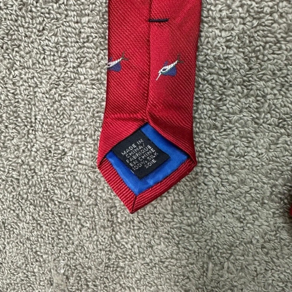 Lands End Mens Red Silk Marlin Fish Pattern Necktie 430234 V1512/M3232